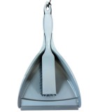 Art.-Nr. 215 Kehrschaufel und Bürste (mit Gummi)